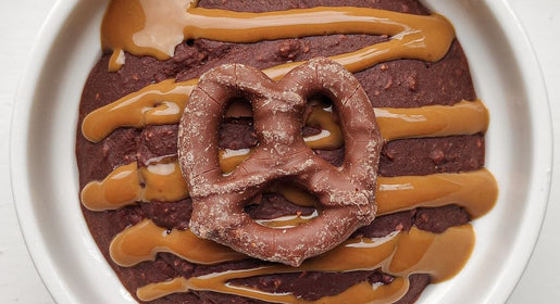 Chocolate Caramel Pretzel Baked Oats