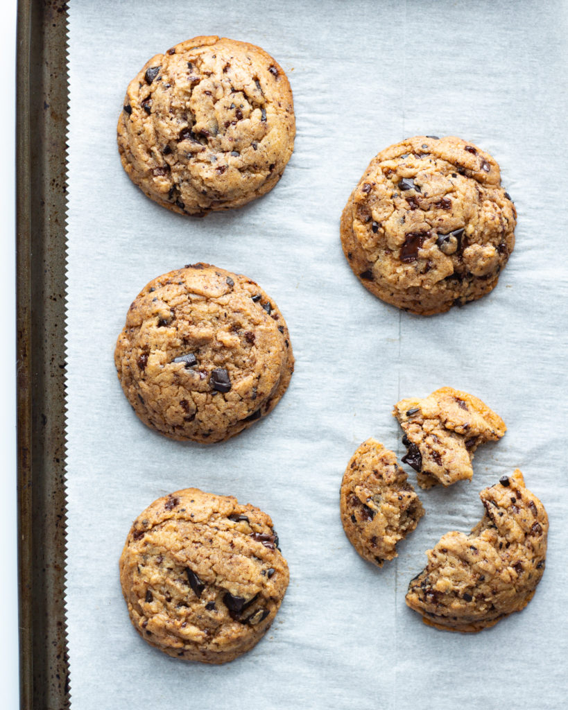 how to make vegan brown butter chocolate chip cookies
