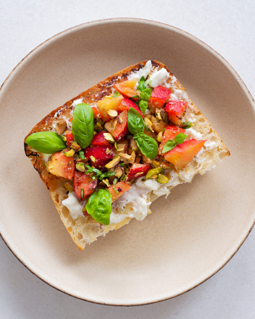 summer burrata toast brunch recipe
