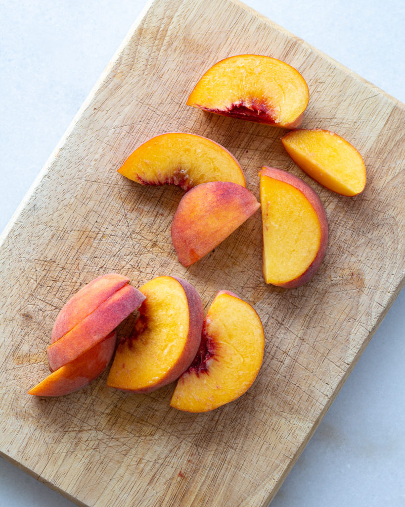 sliced peaches