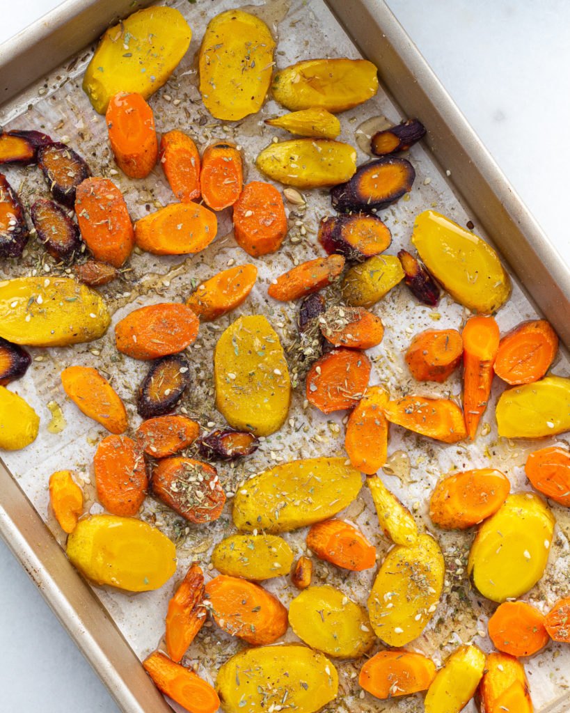 sliced carrots with seasonings 