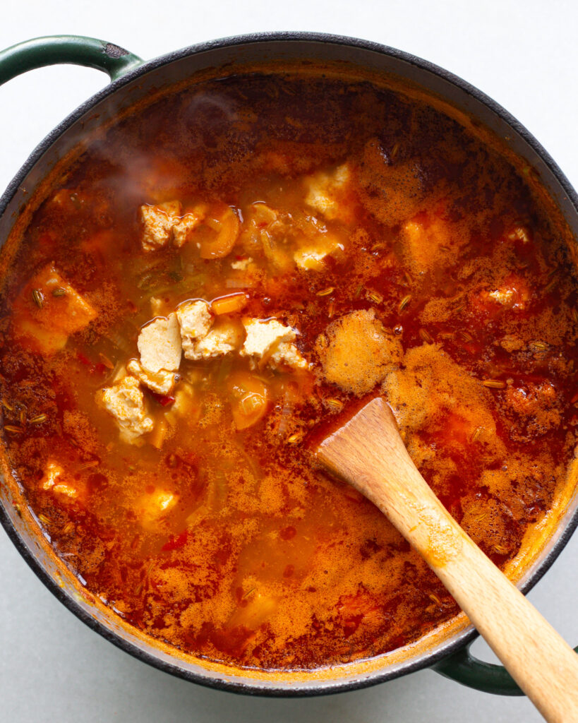 simmering 'Nudja Tofu Soup