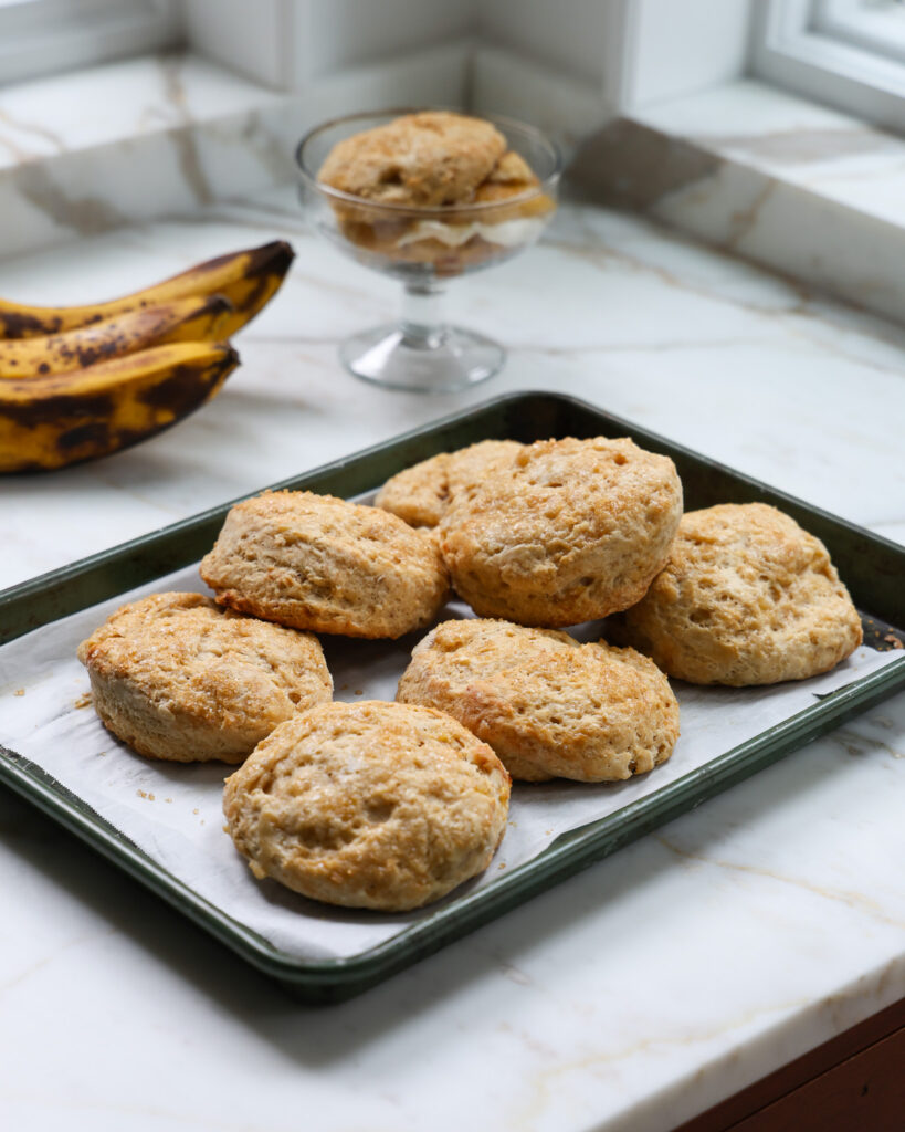 how to make banana biscuits